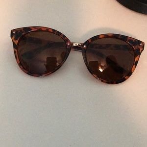 Sunglasses tortoise shell